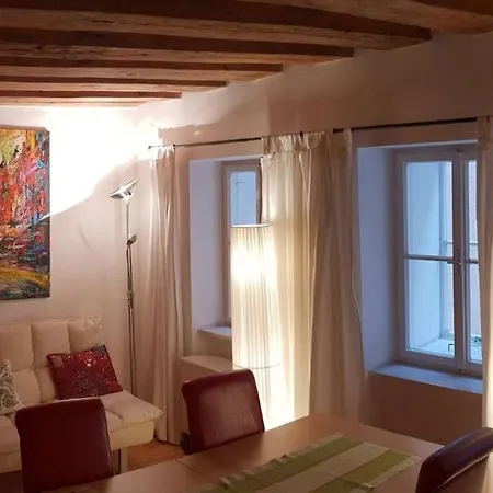 Apartment Romantic,central Situated 75m2 Flat *